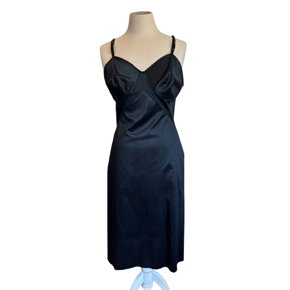 Vintage Vanity Fair Full Slip Dress Womens Sz 36 T Black Nylon Lace Lingerie USA